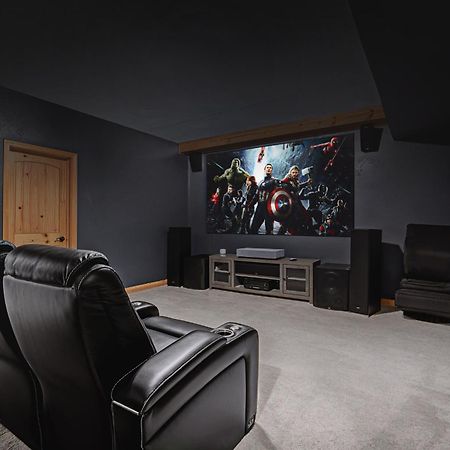 Вилла Family White Mountain Escape With Theater & Games Шоу-Лоу Экстерьер фото